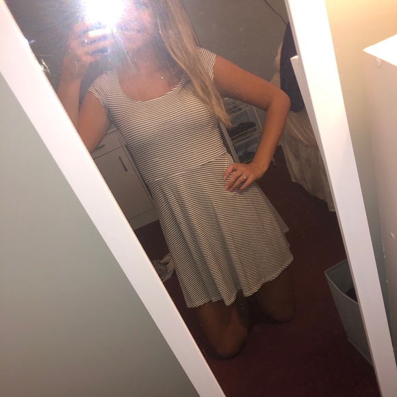 American Eagle Outfitters Dresses & Skirts - AEO striped dress